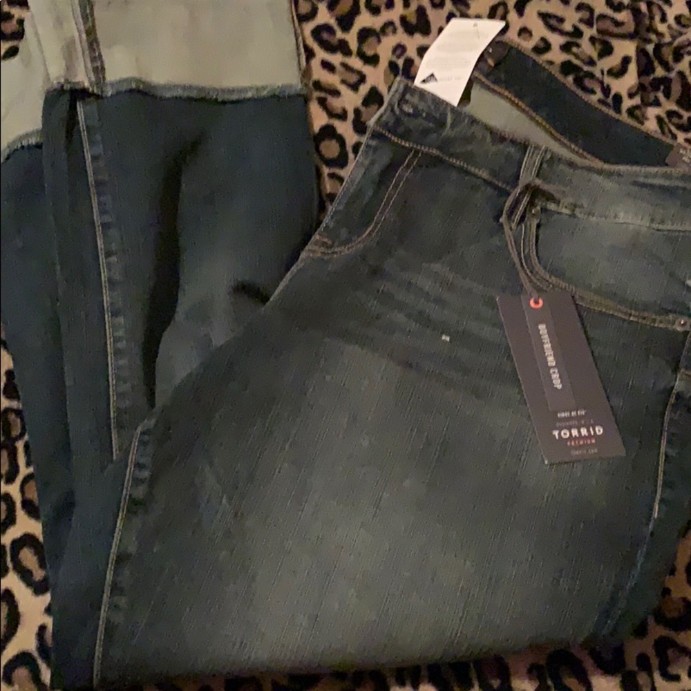 Torrid Capri size 16